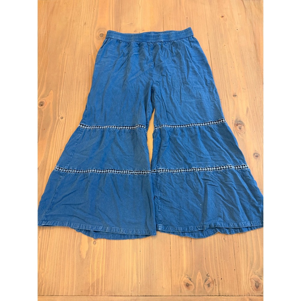 C18 Unique Spectrum Blue Chambray Wide Leg Tiered Pants Crochet Trim Medium